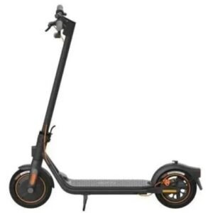 Trottinette électrique – Segway-Ninebot F40I - clignotants et pneus anticreuvaison – 700W – 40 km d’autonomie